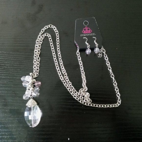 Papaya Jewelry - Paparazzi set (earring/necklace)